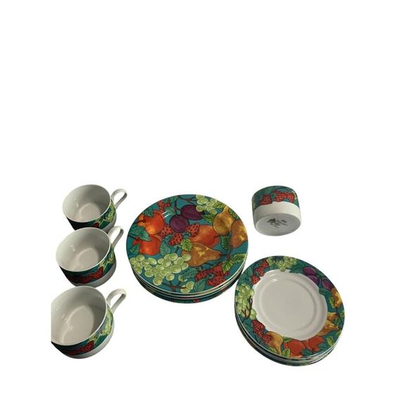 (4) American Atelier DELICIOUS Salad Plates Saucers Mugs Vintage Strawberries - Picture 10 of 14